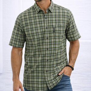 Columbia Green Plaid Short Sleeve Shirt XXL Casual Outdoor Travel Button Down
